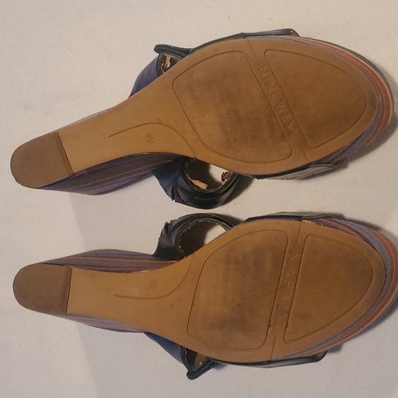 Nine West Navy Lara Striped ~4" Wedge Sz. 9 Sandal - Picture 8 of 13